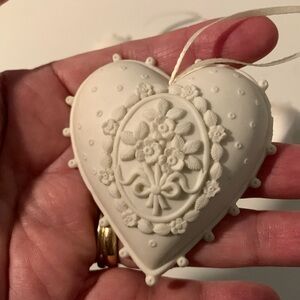 Collectible porcelain hanging hearts with flowers design
